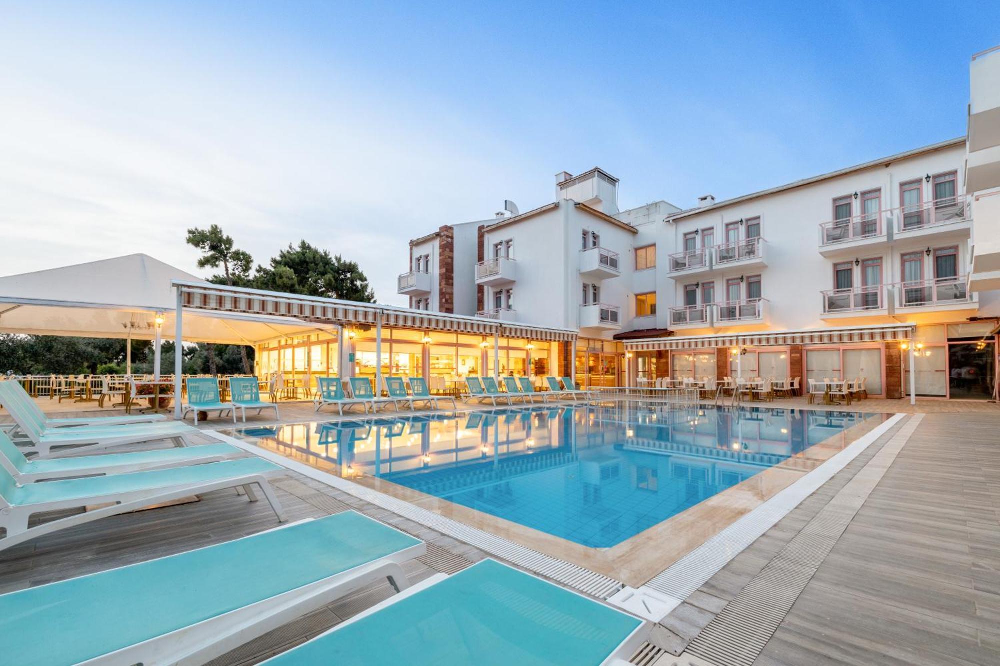 Hanedan Beach Hotel Foça Eksteriør bilde