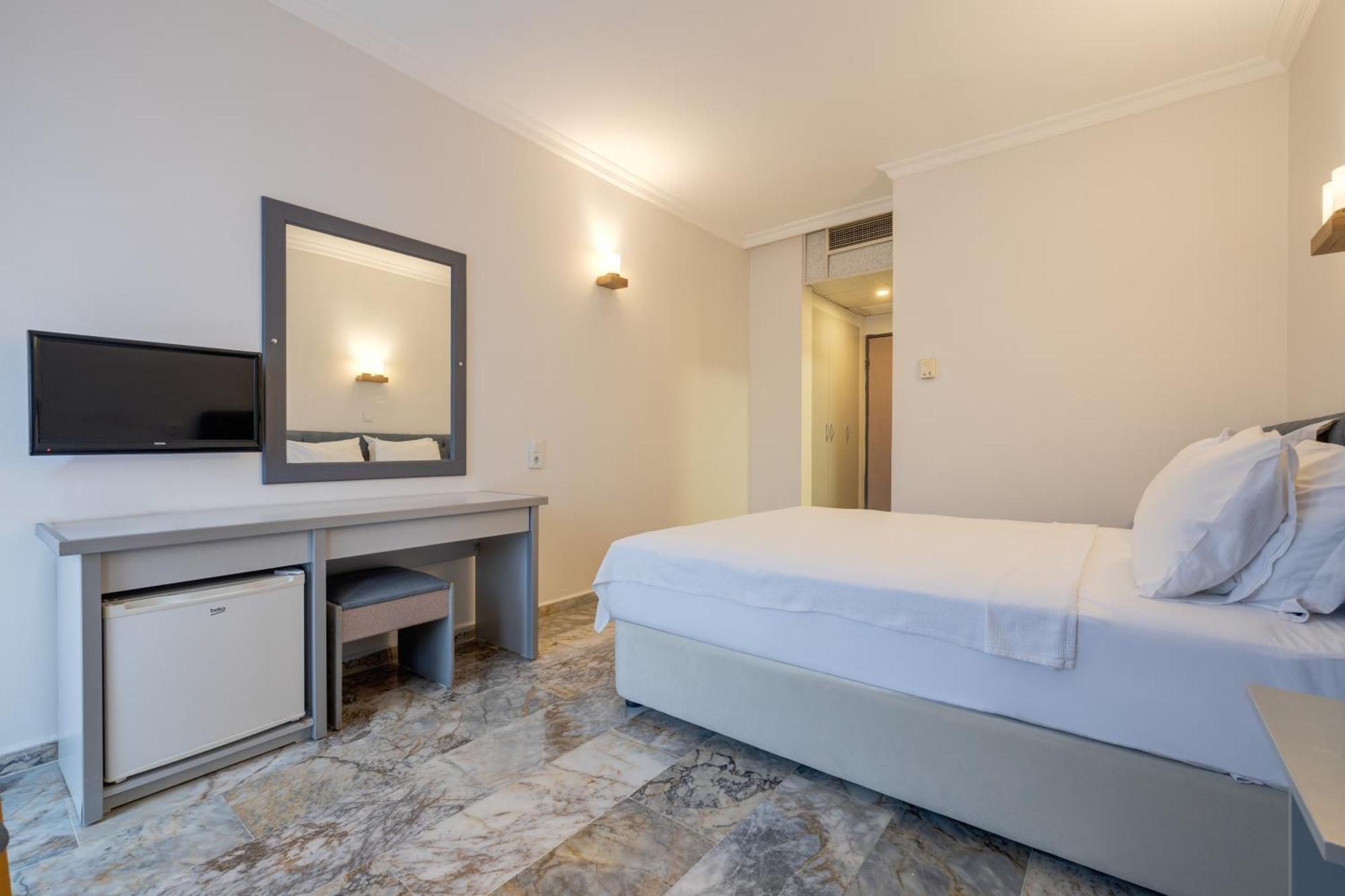 Hanedan Beach Hotel Foça Eksteriør bilde