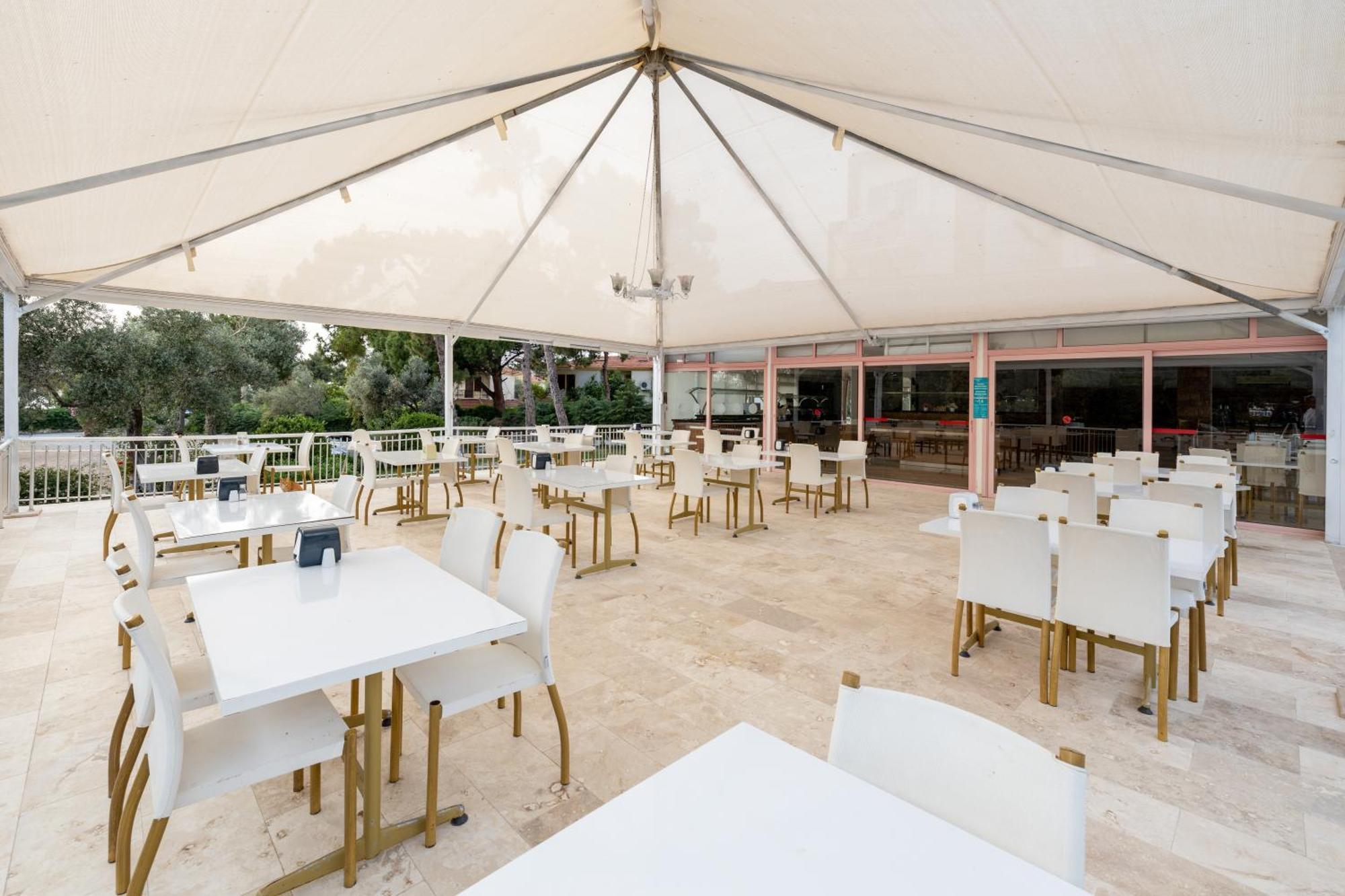 Hanedan Beach Hotel Foça Eksteriør bilde