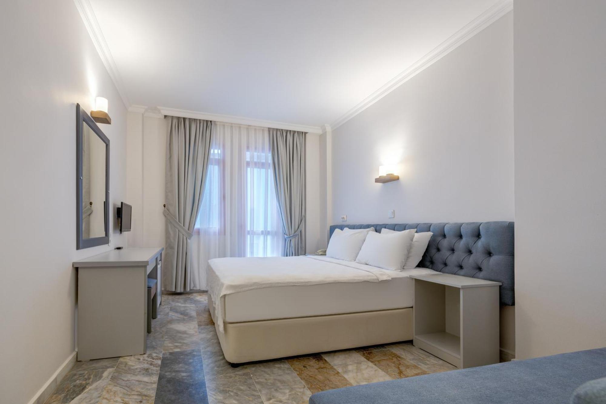 Hanedan Beach Hotel Foça Eksteriør bilde