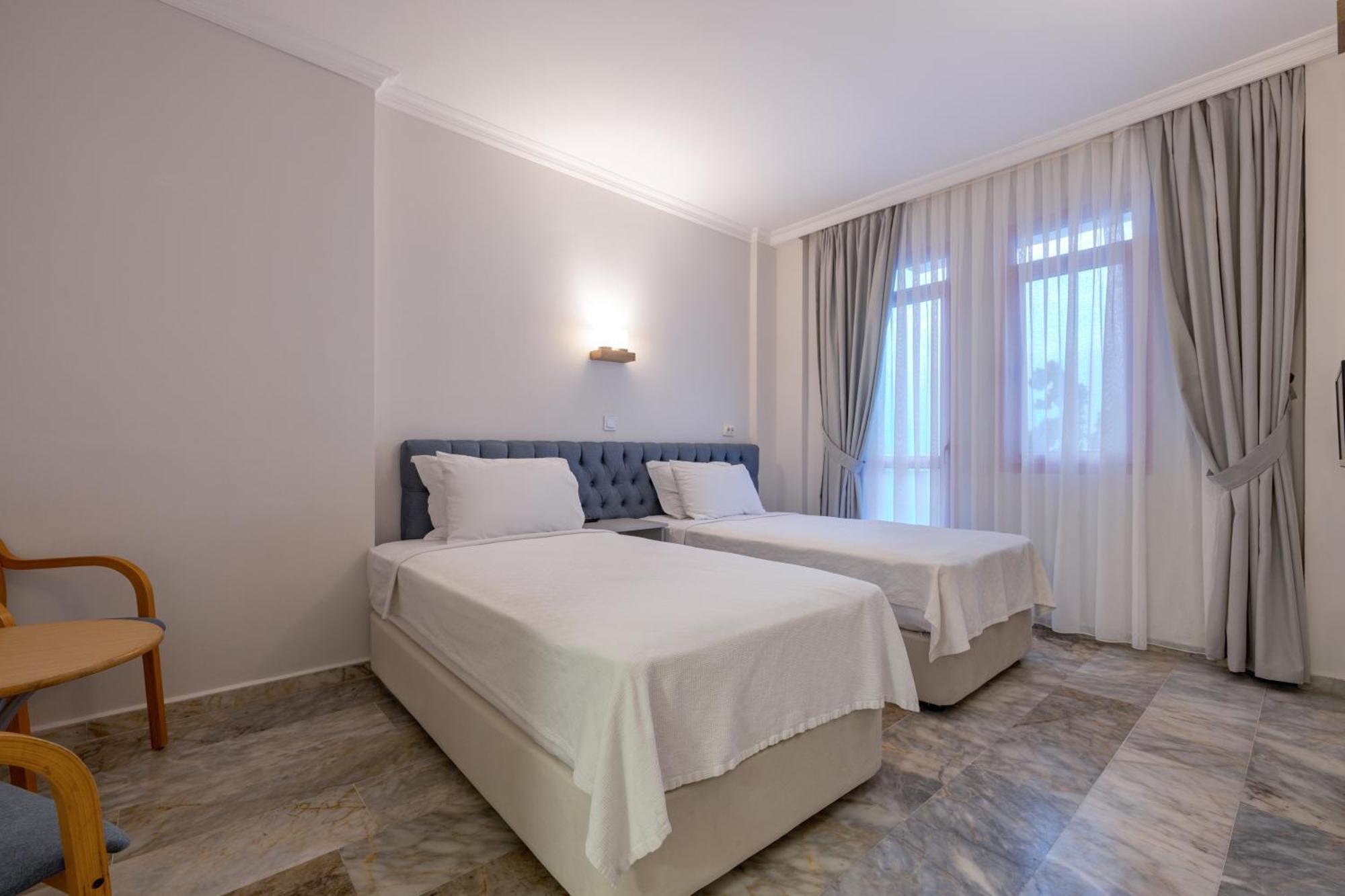 Hanedan Beach Hotel Foça Eksteriør bilde