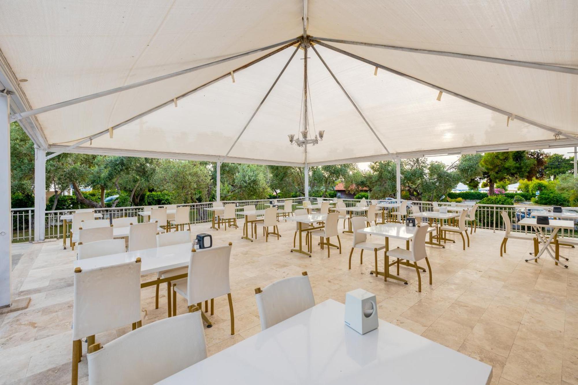 Hanedan Beach Hotel Foça Eksteriør bilde