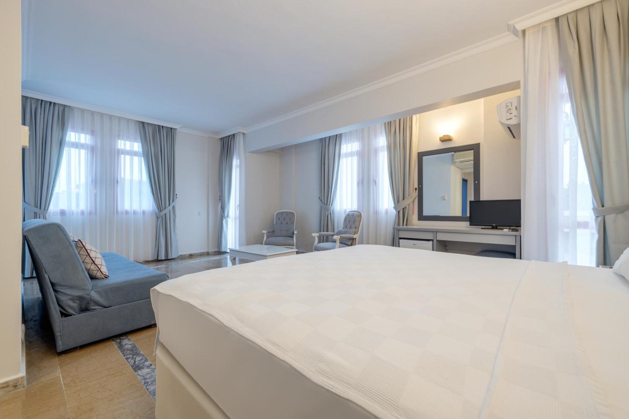 Hanedan Beach Hotel Foça Eksteriør bilde