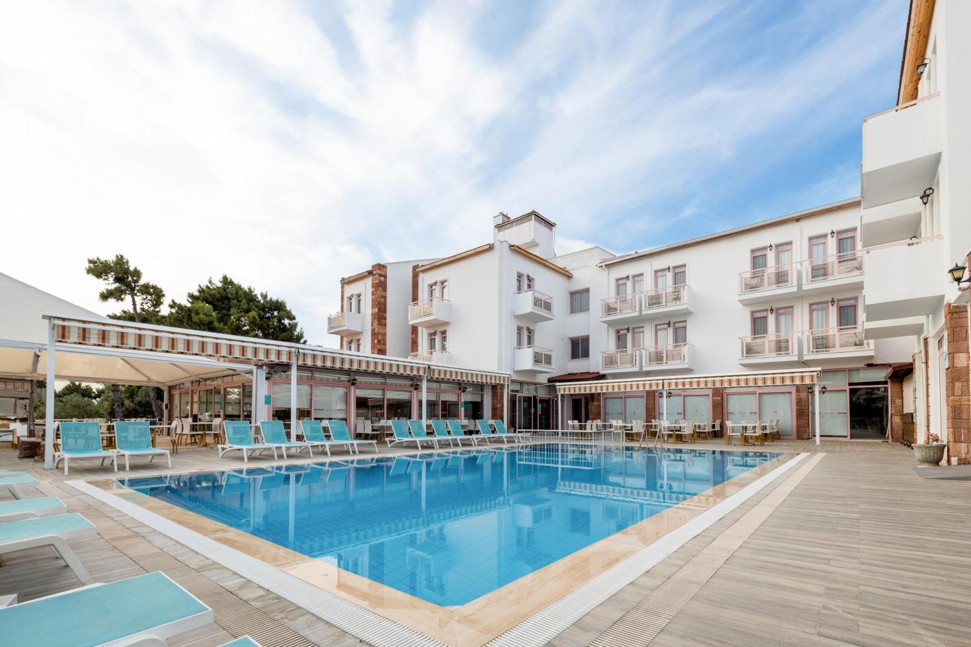 Hanedan Beach Hotel Foça Eksteriør bilde